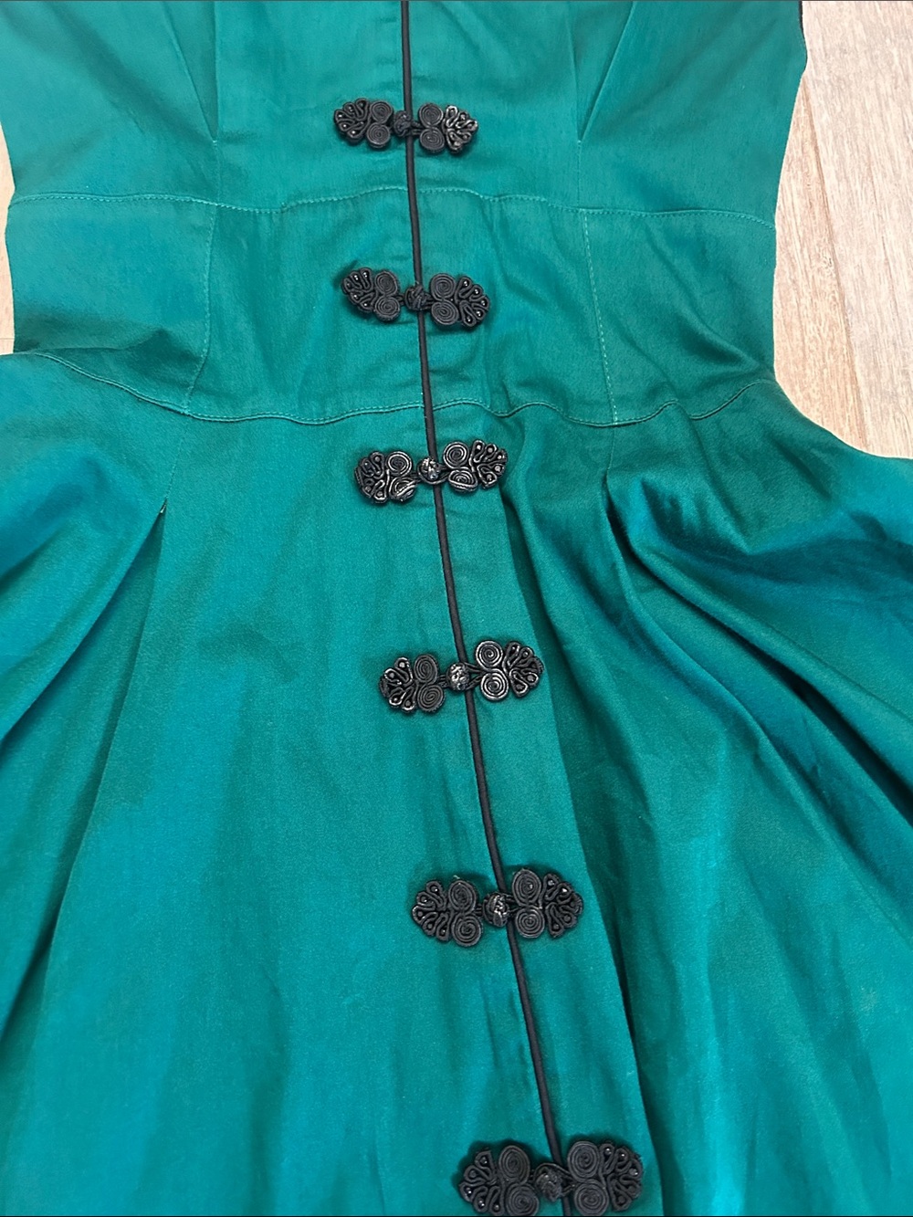 Pinup Couture Emerald Green Vintage-Inspired Midi Dress - Picture 10 of 12